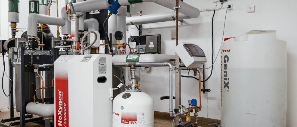 Energispar levererar och installerar markadens bästa avgasare och magnetitfilter för värmesystem som skyddar och håller ert värmesystem syrefritt.